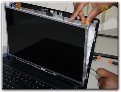 Замена экрана ноутбука Emachines в Батайске